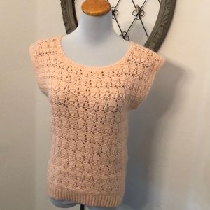 Pastel orange 🍊 crochet sleeveless top small